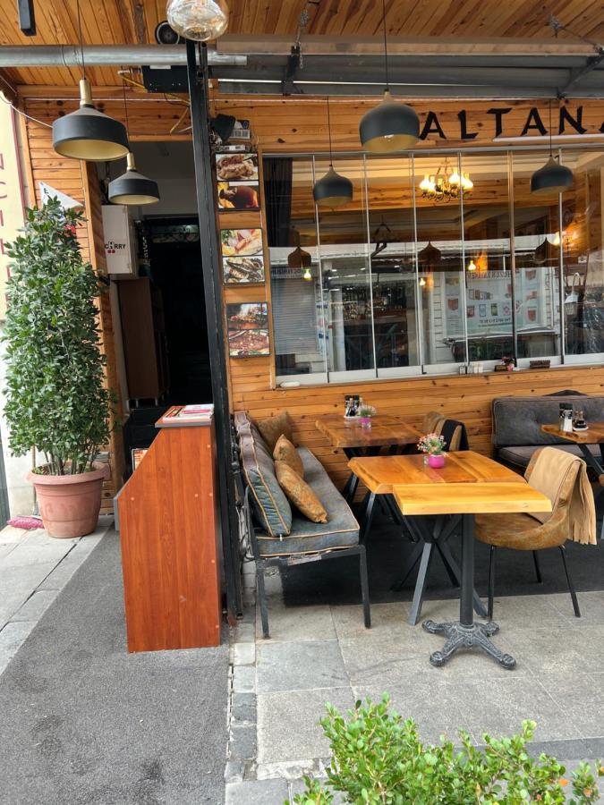 Istiklal Hostel Istanbul Exterior foto